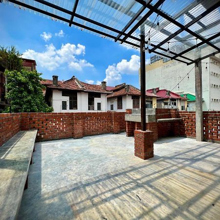 Dosomething Guest House 8 Ipoh Kültér fotó